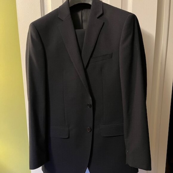 Men's Calvin Klein Suit 38R 100% Wool - Picture 1 of 8